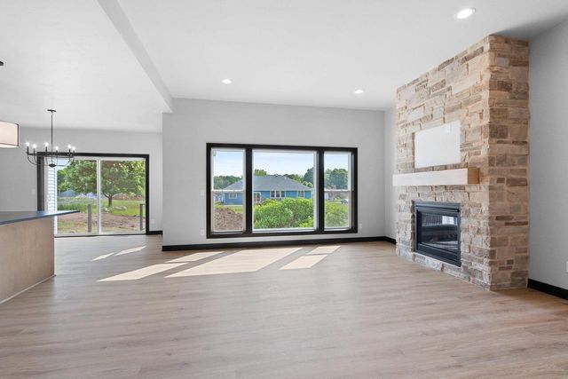 214 ABBY LANE, Francis Creek, WI 54220