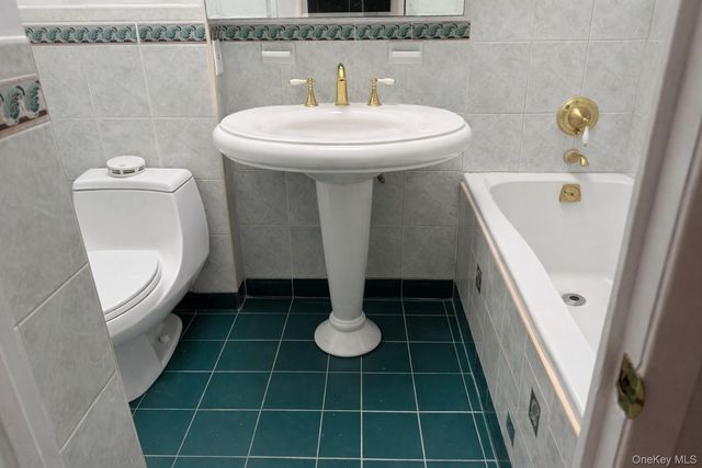 19-16 150th Street 2, Whitestone, NY 11357