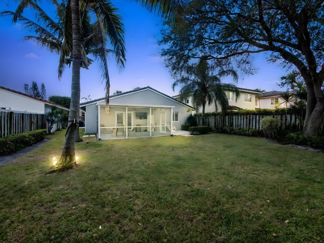 4073 NW 2nd Lane, Delray Beach, FL 33445
