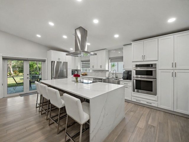 4073 NW 2nd Lane, Delray Beach, FL 33445