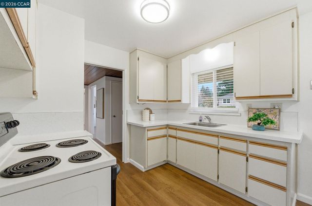 1356 El Curtola Blvd, Lafayette, CA 94549