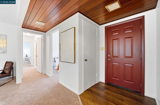 1356 El Curtola Blvd, Lafayette, CA 94549