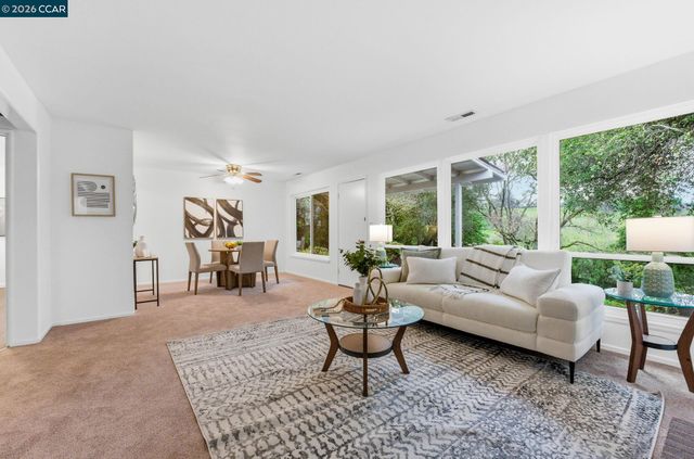 1356 El Curtola Blvd, Lafayette, CA 94549