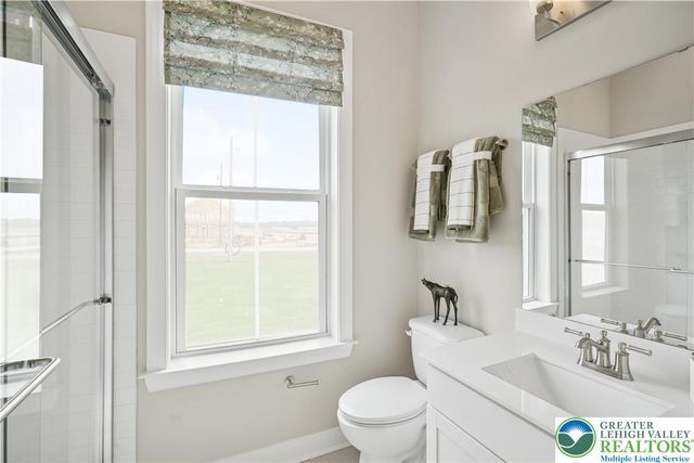 5722 Frederick Drive Stavanger III, East Allen Twp, PA 18017