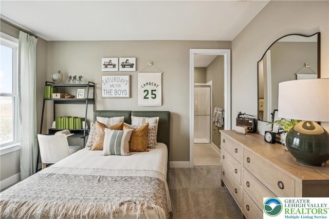 5722 Frederick Drive Stavanger III, East Allen Twp, PA 18017