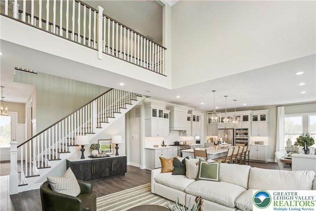 5722 Frederick Drive Stavanger III, East Allen Twp, PA 18017