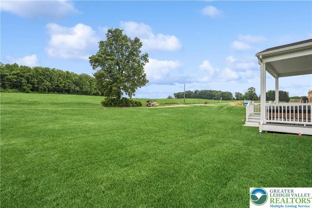 5722 Frederick Drive Stavanger III, East Allen Twp, PA 18017