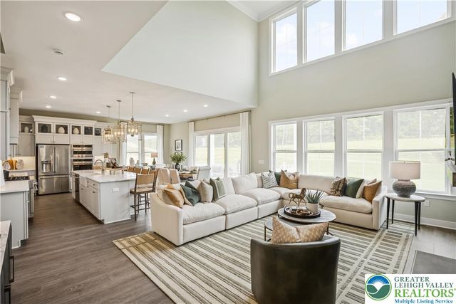 5722 Frederick Drive Stavanger III, East Allen Twp, PA 18017