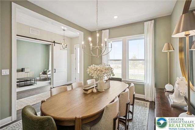 5722 Frederick Drive Stavanger III, East Allen Twp, PA 18017