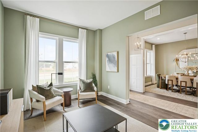 5722 Frederick Drive Stavanger III, East Allen Twp, PA 18017