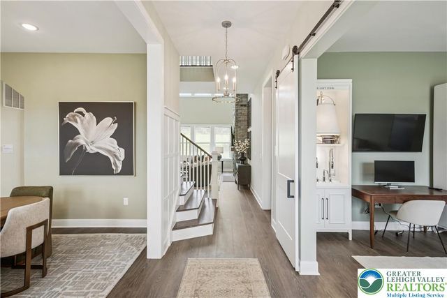 5722 Frederick Drive Stavanger III, East Allen Twp, PA 18017