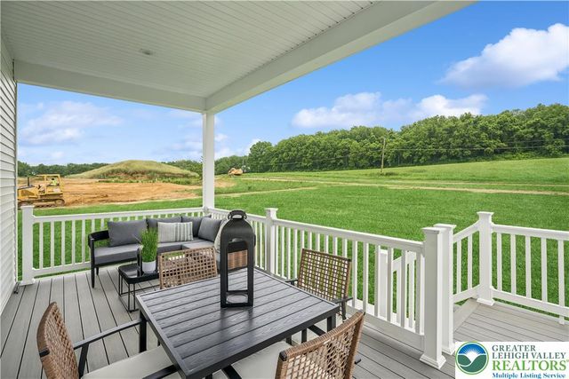 5722 Frederick Drive Stavanger III, East Allen Twp, PA 18017