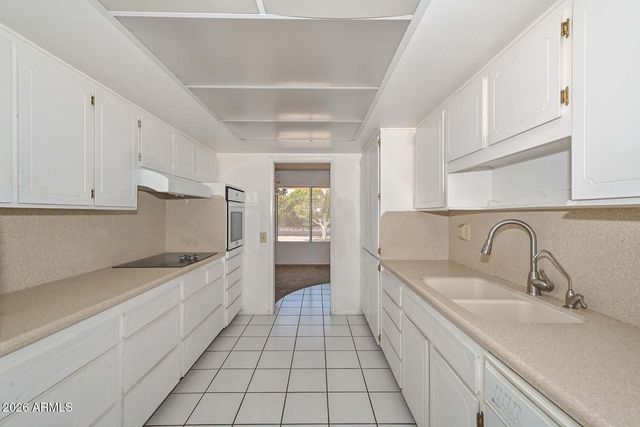 9719 W NEWPORT Drive, Sun City, AZ 85351