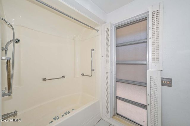 9719 W NEWPORT Drive, Sun City, AZ 85351