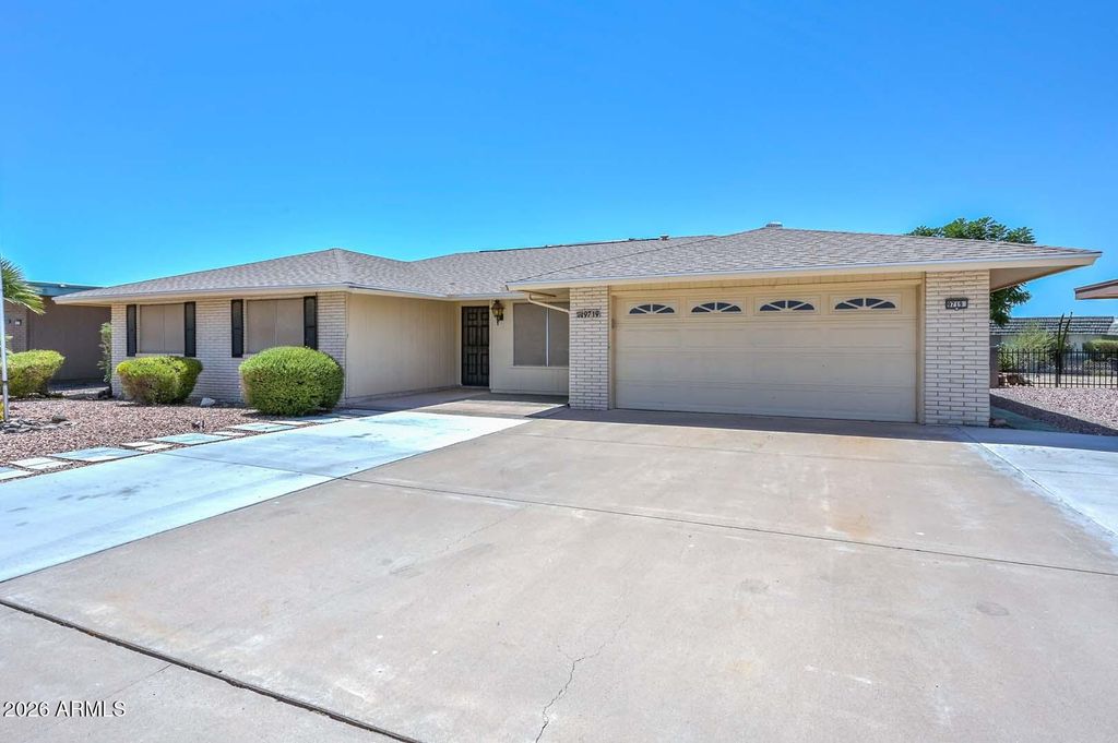 9719 W NEWPORT Drive, Sun City, AZ 85351