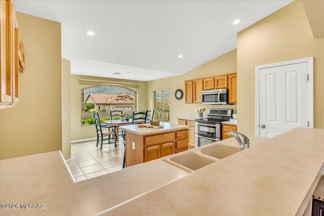 35854 S Mesa Ridge Drive, Tucson, AZ 85739