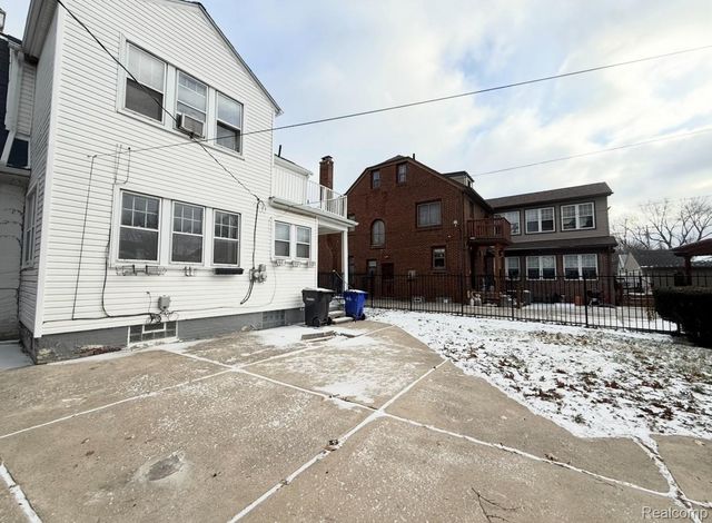 19187 GAINSBOROUGH Road, Detroit, MI 48223