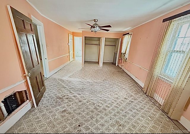 19187 GAINSBOROUGH Road, Detroit, MI 48223