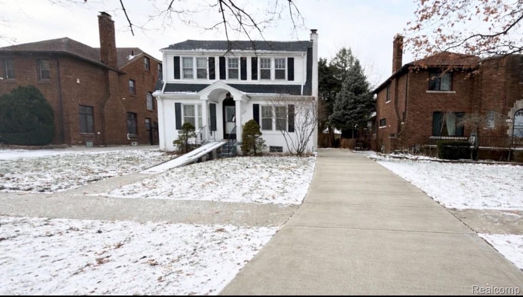 19187 GAINSBOROUGH Road, Detroit, MI 48223