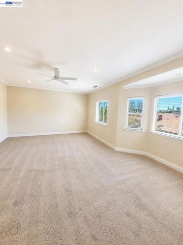 3635 Corte Rubiolo, Castro Valley, CA 94546