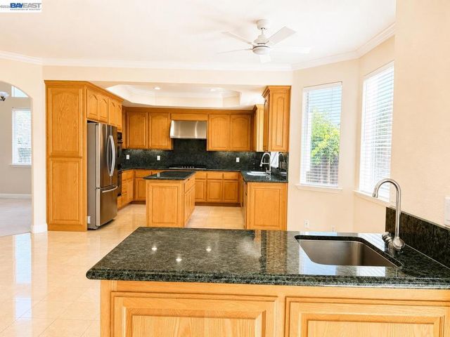 3635 Corte Rubiolo, Castro Valley, CA 94546