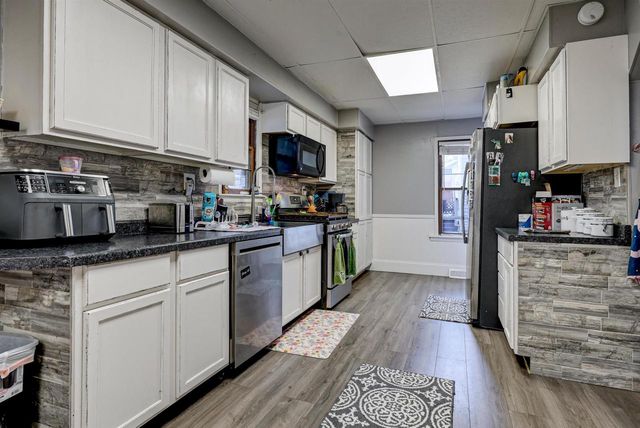 1000 LAWE STREET, Kaukauna, WI 54130