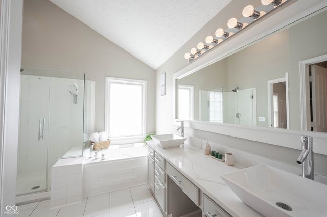 12442 Goodloe Drive, Fishers, IN 46037