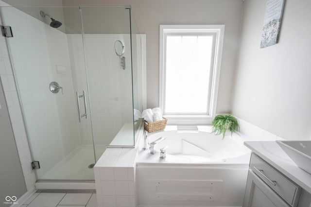 12442 Goodloe Drive, Fishers, IN 46037