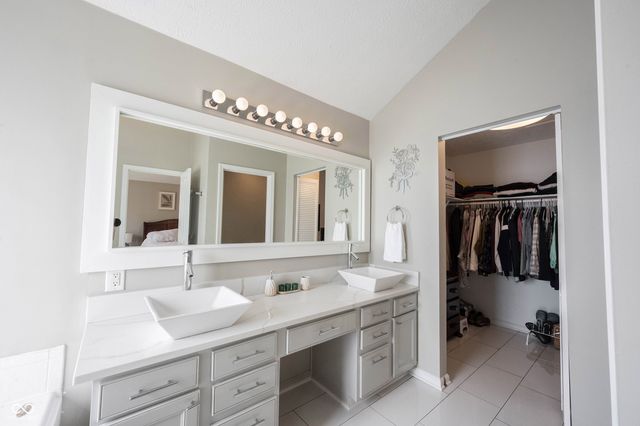 12442 Goodloe Drive, Fishers, IN 46037
