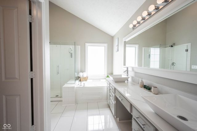 12442 Goodloe Drive, Fishers, IN 46037