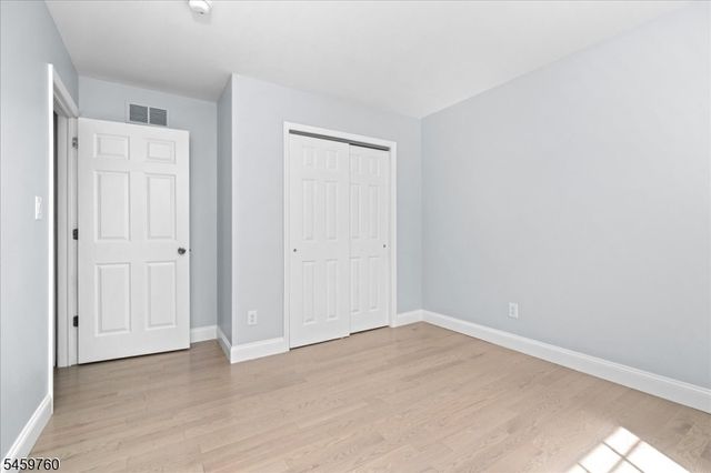 117 Hillside Dr, Hamburg Boro, NJ 07419