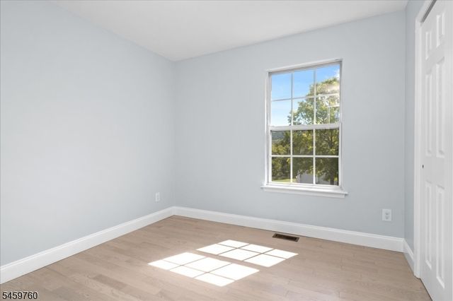 117 Hillside Dr, Hamburg Boro, NJ 07419