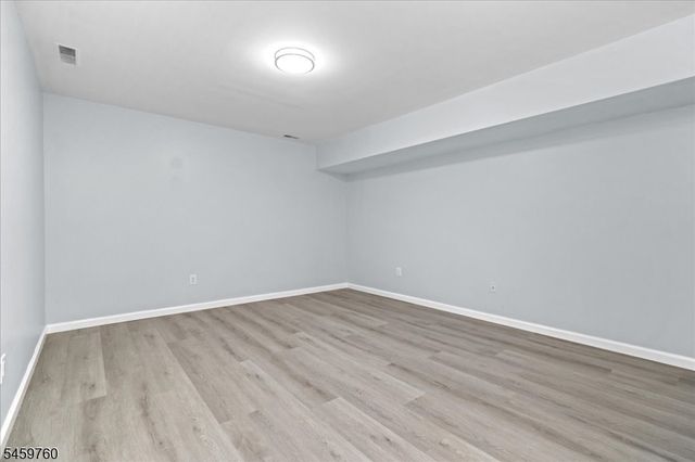 117 Hillside Dr, Hamburg Boro, NJ 07419