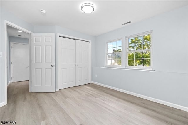 117 Hillside Dr, Hamburg Boro, NJ 07419
