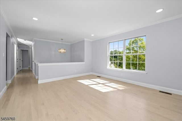 117 Hillside Dr, Hamburg Boro, NJ 07419