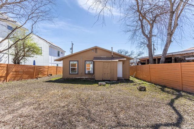 115 Dumoulin, San Antonio, TX 78210