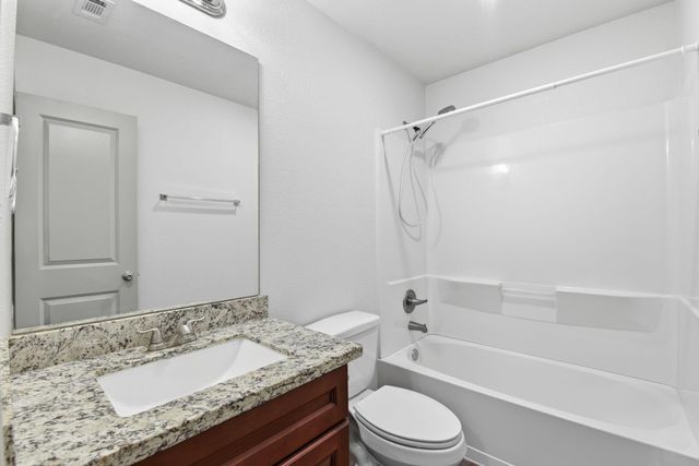 618-626 Magnolia Bend, New Caney, TX 77357