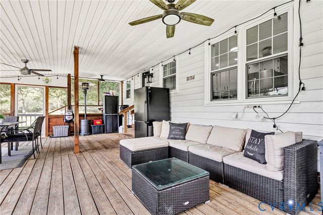 9041 Beach Rd, Chesterfield, VA 23838