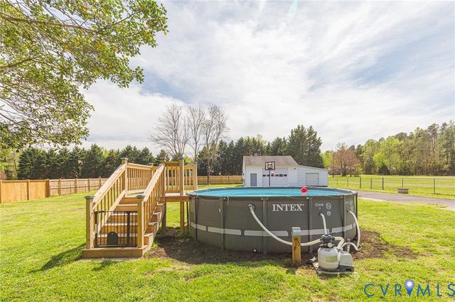 9041 Beach Rd, Chesterfield, VA 23838