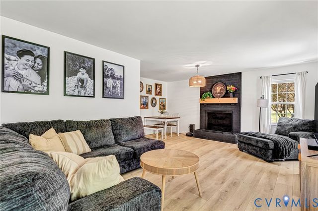 9041 Beach Rd, Chesterfield, VA 23838