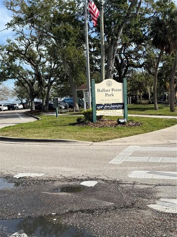 5221 BAYSHORE BOULEVARD 19, Tampa, FL 33611