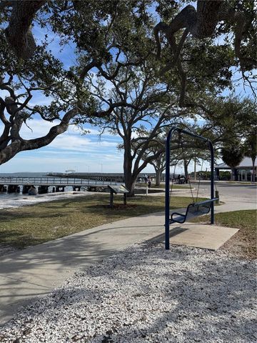 5221 BAYSHORE BOULEVARD 19, Tampa, FL 33611