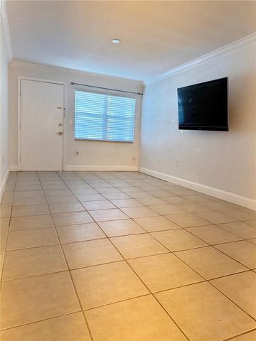 5221 BAYSHORE BOULEVARD 19, Tampa, FL 33611