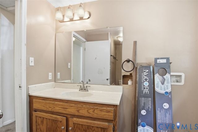 14527 Arwood Rd, Disputanta, VA 23842