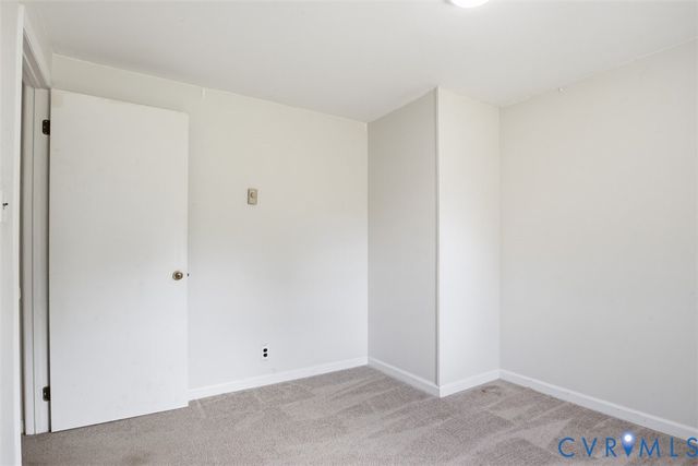 14527 Arwood Rd, Disputanta, VA 23842