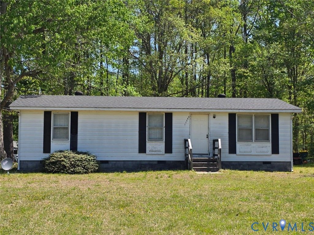 14527 Arwood Rd, Disputanta, VA 23842