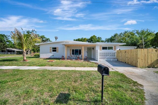 2600 40TH AVENUE N, St Petersburg, FL 33714