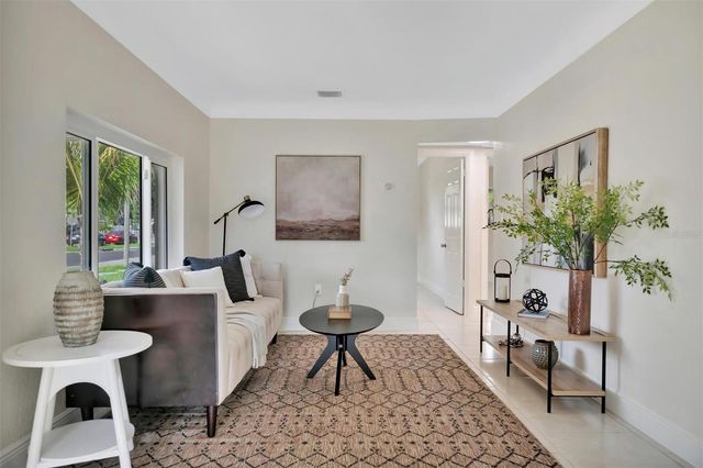 2600 40TH AVENUE N, St Petersburg, FL 33714