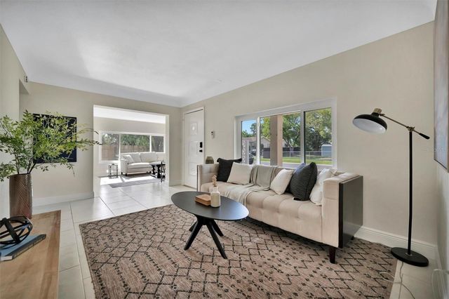 2600 40TH AVENUE N, St Petersburg, FL 33714
