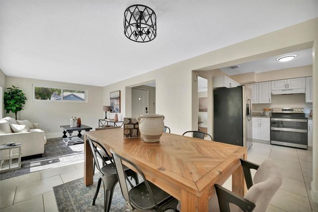 2600 40TH AVENUE N, St Petersburg, FL 33714